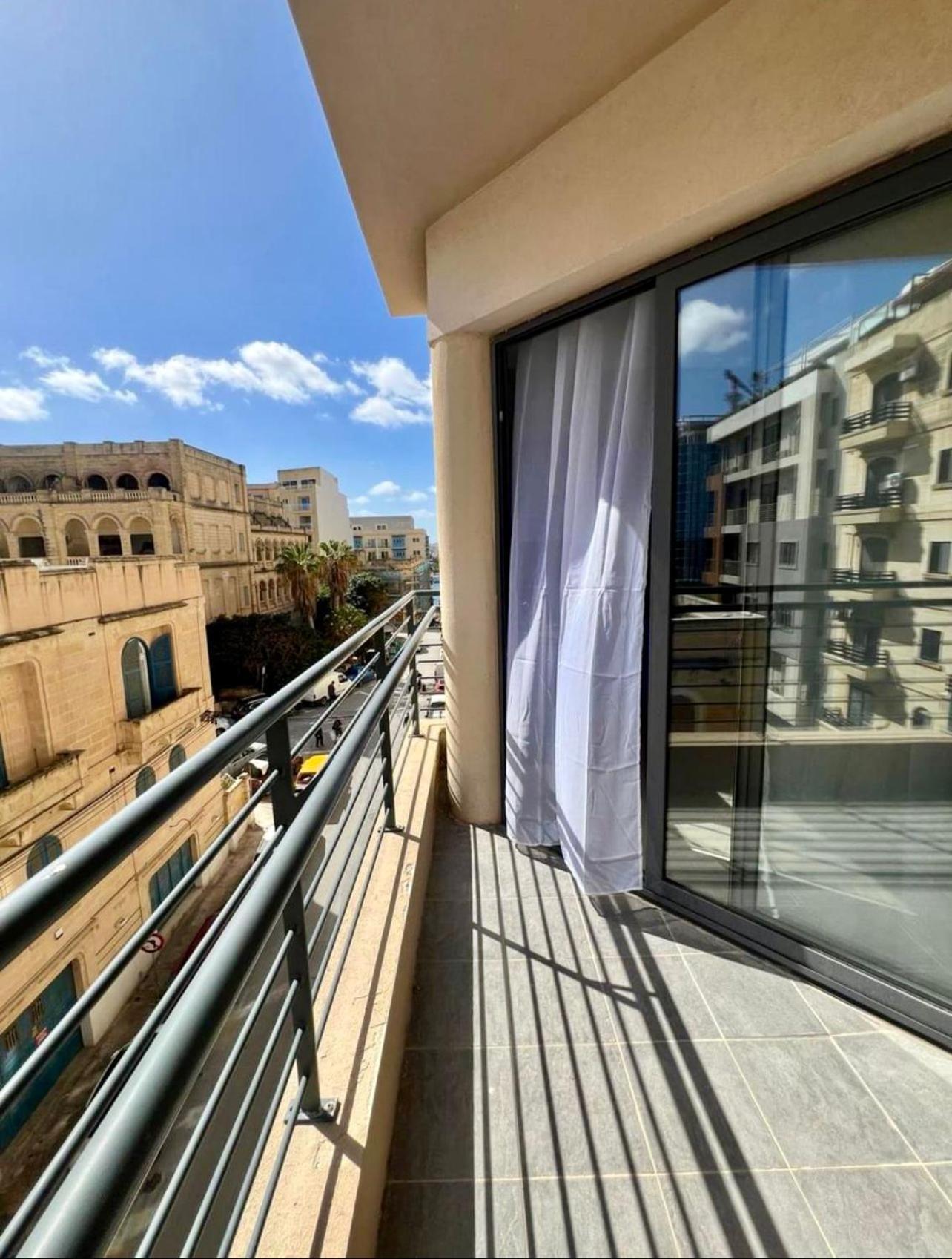 Aron Seaviews Apartment スリーマ エクステリア 写真